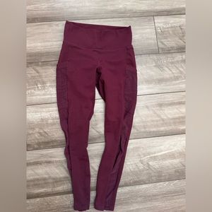 Fabletics capri leggings with pockets